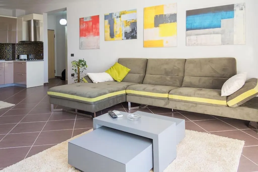 Exclusive Apartment تيرانا ألبانيا